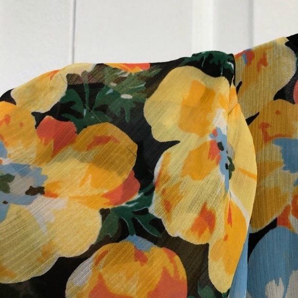 NWT Club Monaco Gussie Yellow Floral Wrap Top - Picture 10 of 10